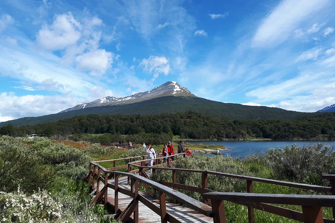Shore Excursion - National Park Tierra del Fuego - Lake Roca: the calmest stop on the route