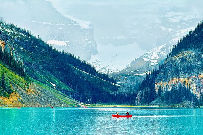ShuttleBus 2way Banff to Lake Louise (1Hr) and Moraine Lake (1Hr) - The drivers and the ride itself