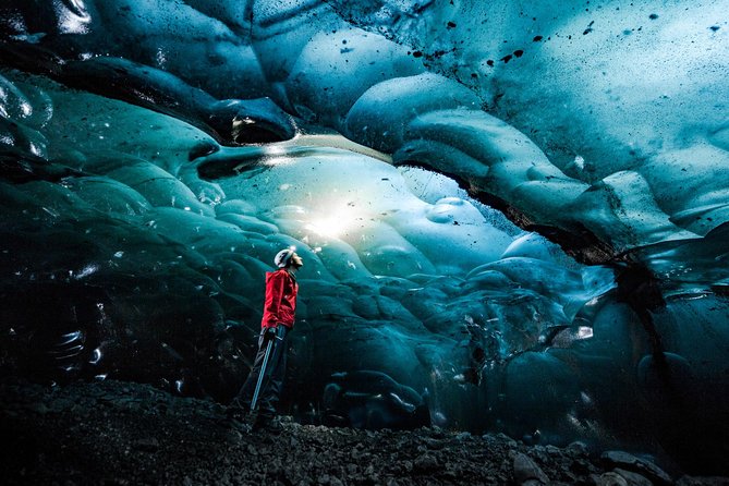 Skaftafell: Blue Ice Cave & Glacier Hike on Vatnajökull - Walking on Falljökull for about 2.5 hours