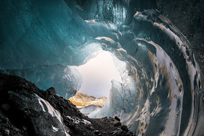 Skaftafell: Blue Ice Cave & Glacier Hike on Vatnajökull - Is $163 good value?