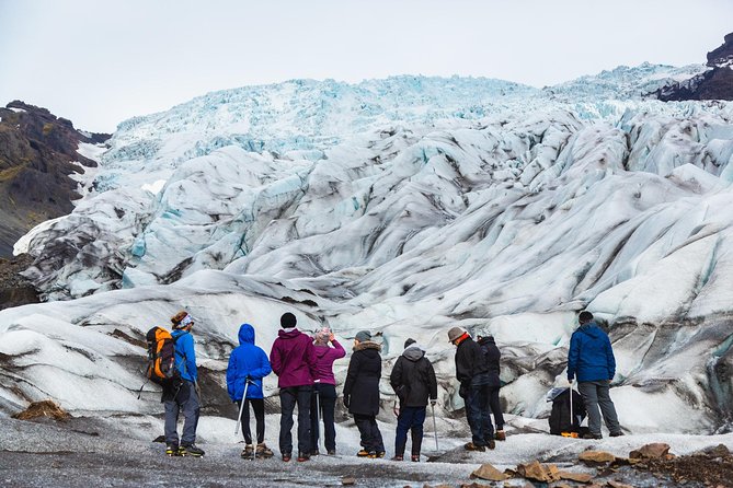 Skaftafell: Blue Ice Glacier Hike on Vatnajökull - Why the guide makes the difference