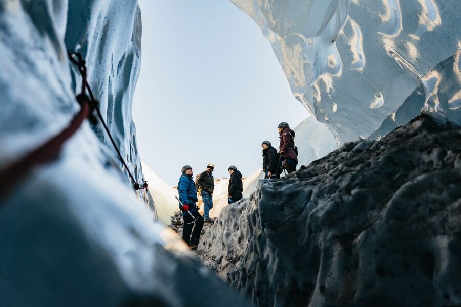 Skaftafell: Falljokull Glacier Easy Group Hike - Reaching Falljökull from Skaftafell