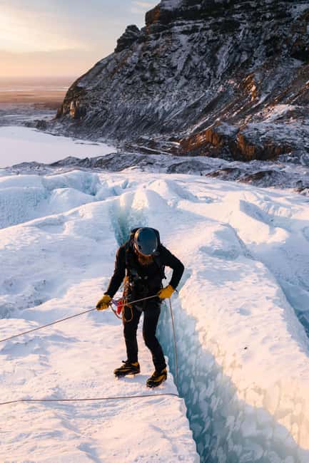 Skaftafell: Glacier XTreme - Hike & Ice Climbing Adventure - What makes the guide relationship important