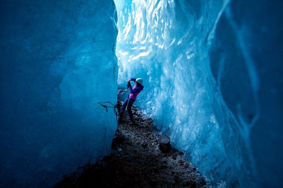 Skaftafell: Ice Cave Tour and Glacier Hike - How demanding is the four-hour schedule?