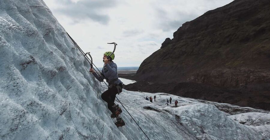 Skaftafell National Park: Falljokull Ice Climb and Hike - The short ride toward the glacier