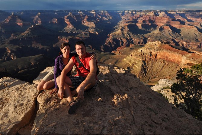 Small-Group Grand Canyon Day Tour from Flagstaff - Yavapai Geology Museum explains what you are seeing