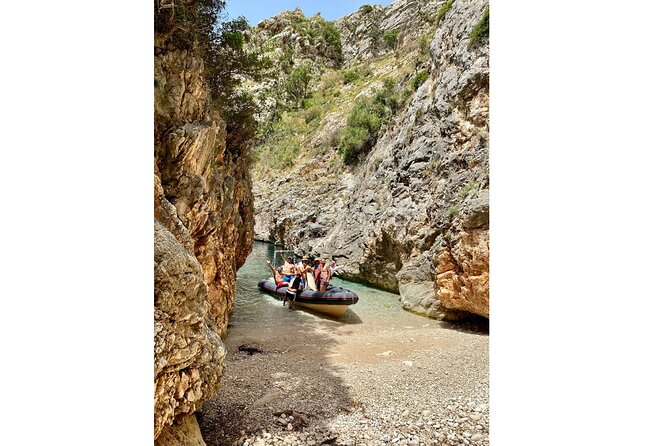 Speed Boat Tour to National Park and Grama Bay - Dafina Bay gives you the first long swim