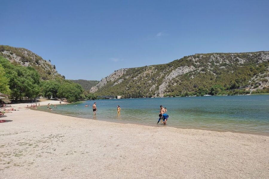 Split: Krka National Park Full-Day Tour with Wine Tasting - Guides, group mood, and how the day is run