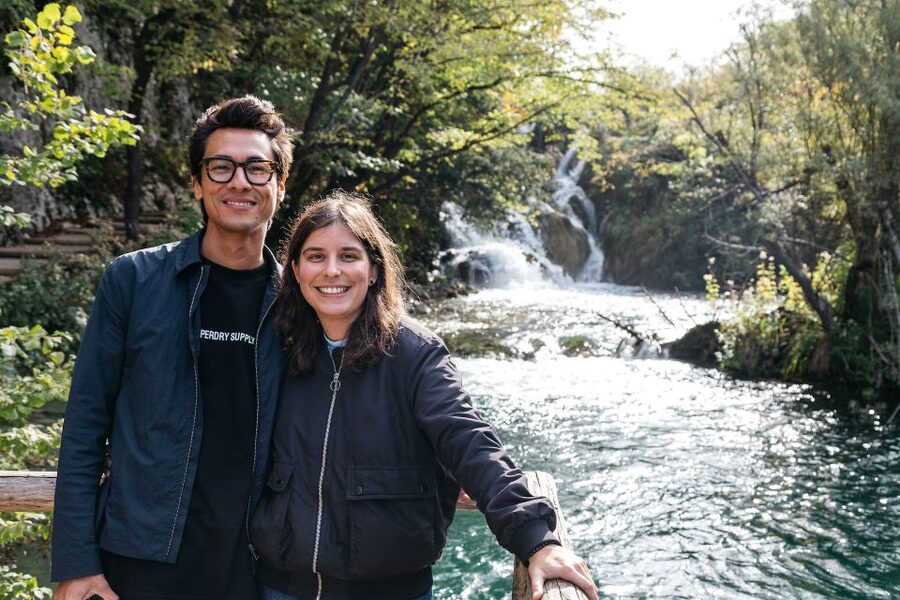 Split: Self-Guided Plitvice Lakes Day Tour with Boat Ride - The breakfast stop breaks up the drive