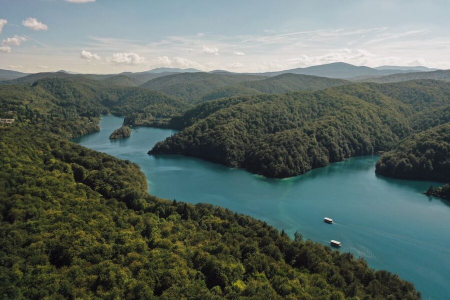 Split: Self-Guided Plitvice Lakes Day Tour with Boat Ride - How the self-guided format really works