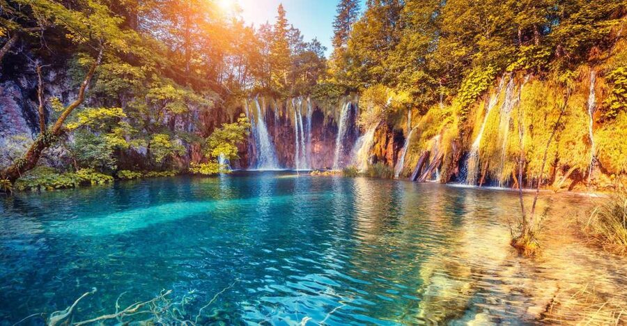 Split: Transfer to Zagreb with Plitvice Lakes Entry Tickets - Entering Plitvice Lakes National Park