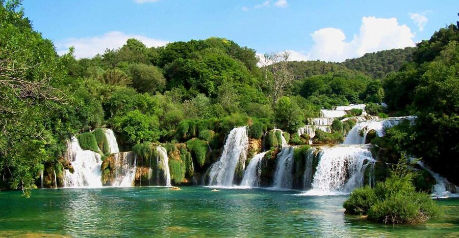 Split/Trogir: Krka National Park Day Trip with Wine Tasting - A 30-minute ride through the Krka canyon