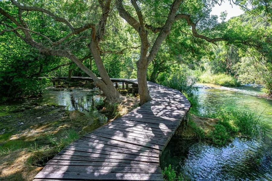 Split & Trogir: Krka Waterfalls & Swimming in Primošten - Two hours in medieval Primošten