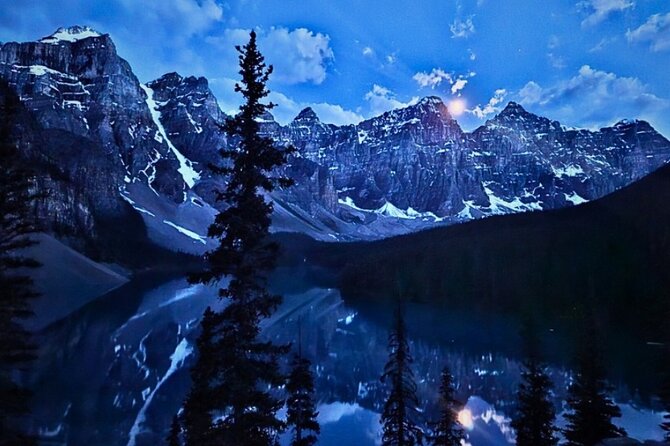Sunset at Moraine Lake & Stargazing Tour from Canmore/Banff - Timing, pickups, and the late return