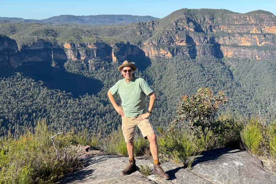 Sydney: Blue Mountains Kangaroos, Wilderness and Sunset Tour - Leura and Cliff Drive, a changing view of the park
