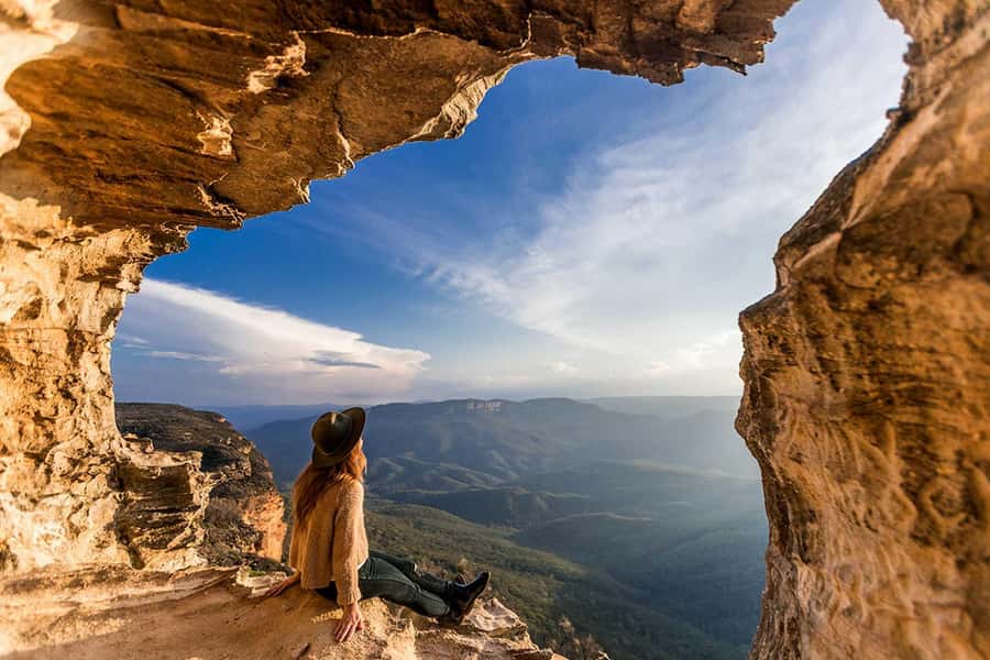Sydney: Blue Mountains National Park Tour with River Cruise - The waterfall walk and the value of good shoes