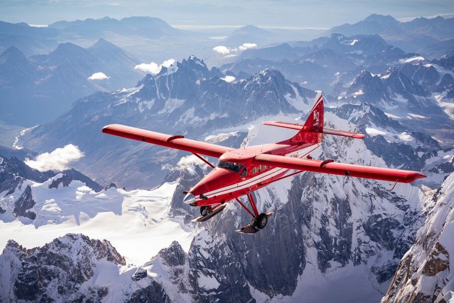 Talkeetna: Denali Flight Tour with Glacier Landing - The pilots are part of the experience