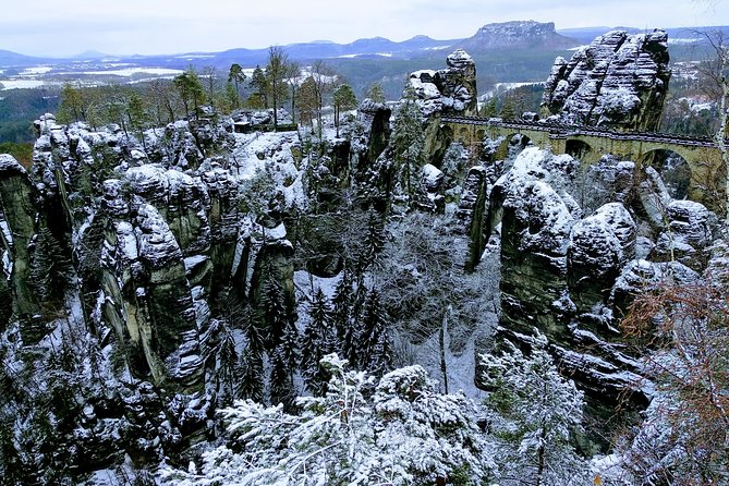 Terezin & Bohemian Switzerland from Prague: Bastei, Narnia & Café - What the small group and vehicle mean for you