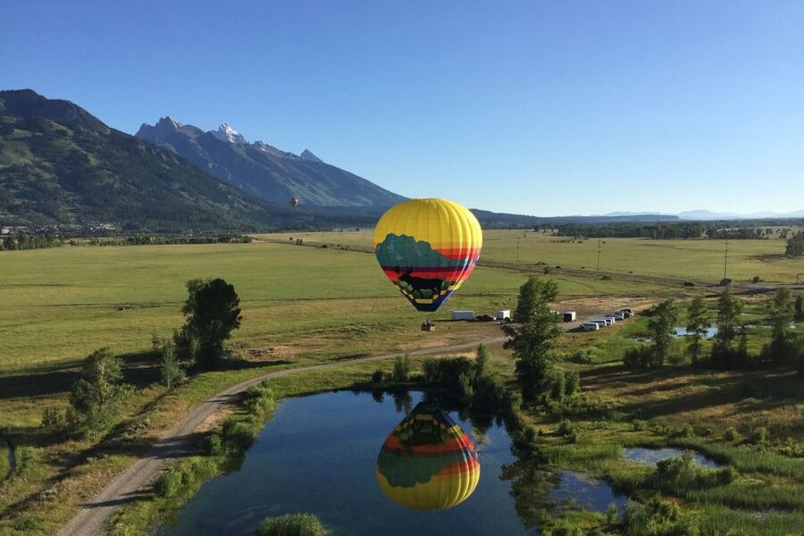 Teton Village: Grand Tetons Sunrise Hot Air Balloon Tour - Who should think twice before booking