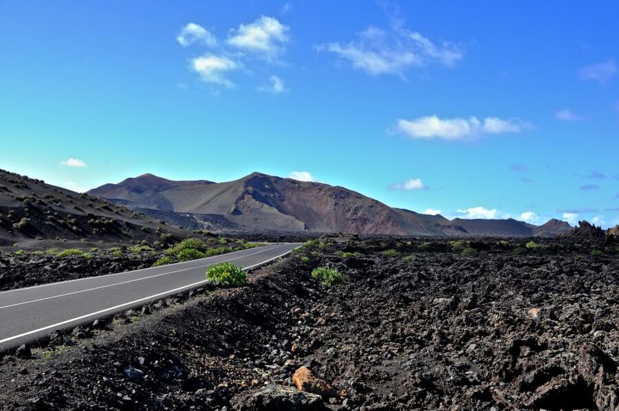 Timanfaya And El Golfo For Cruise Passengers (Mornings) - El Golfo and the Green Lagoon in 20 minutes