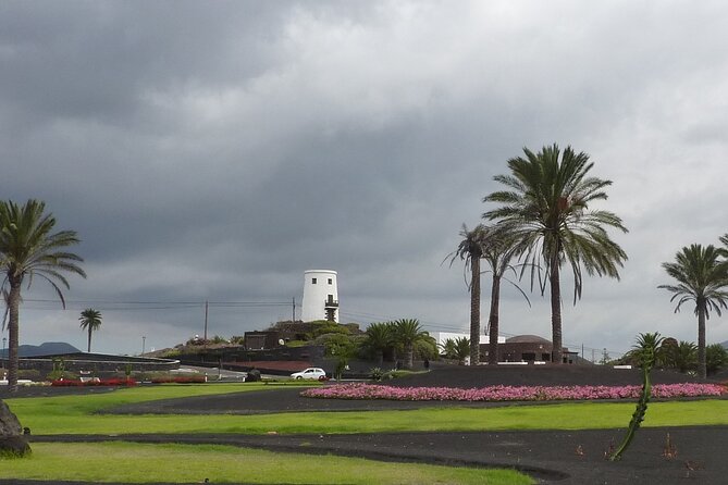 Timanfaya & Lanzarote Volcano Experience - El Golfo and the green lagoon