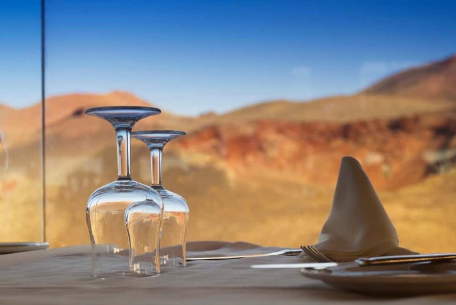 Timanfaya National Park: Evening Tour with Volcano Dinner - Geothermal experiments at Timanfaya