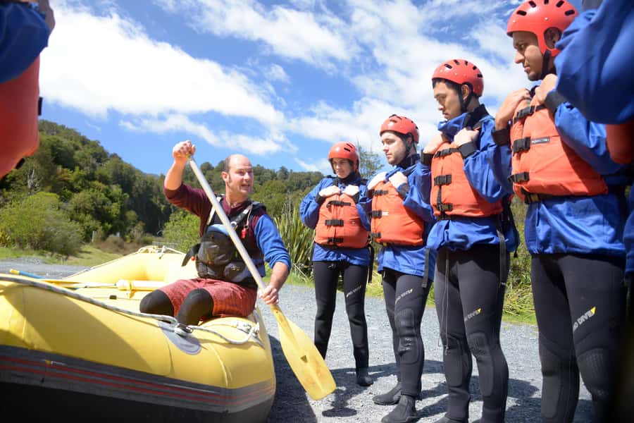 Tongariro River: Grade 3 Whitewater Rafting - The final run and return to base