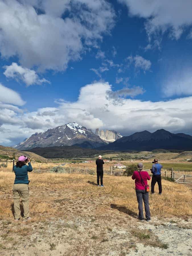 Torres del Paine: Full Day Excursion Torres del Paine + Milodon Cave. - A 45-minute lunch stop at Lake Pehoe