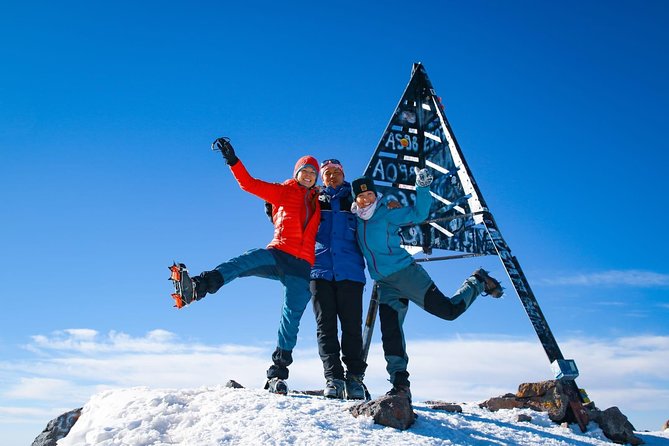 Toubkal Trekking 2 Days - Day one: Aït Mizane Valley to Toubkal Refuge