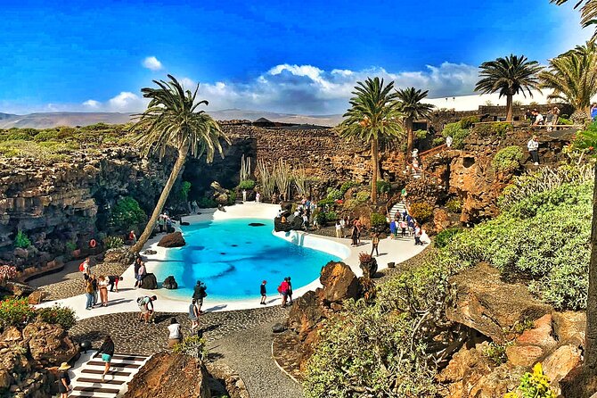 Tour to Timanfaya, Jameos del Agua, Cueva de los Verdes and viewpoint from the cliff - One day across Lanzarote’s volcanic north and south