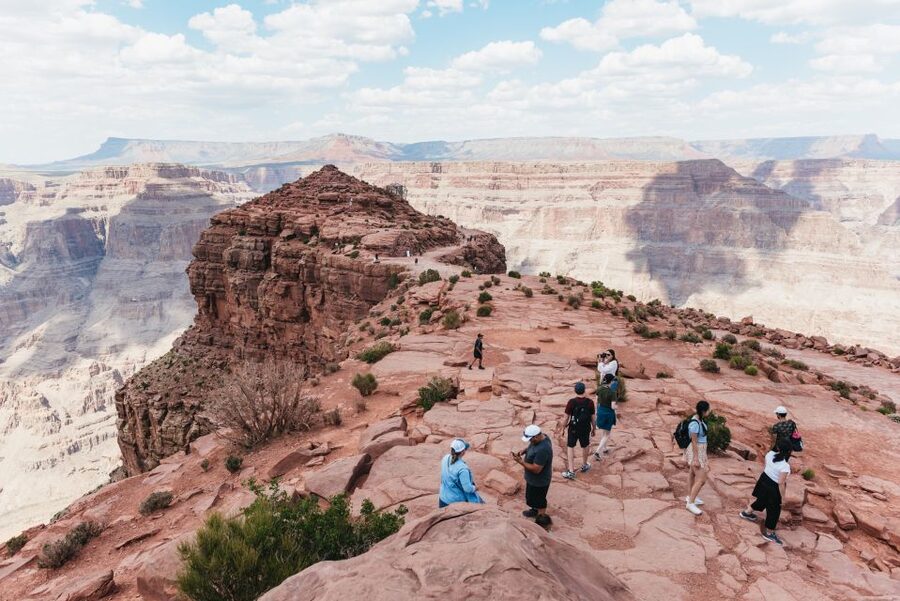 Vegas: Grand Canyon, Hoover Dam, Skywalk Option, & Two Meals - Should you book it?