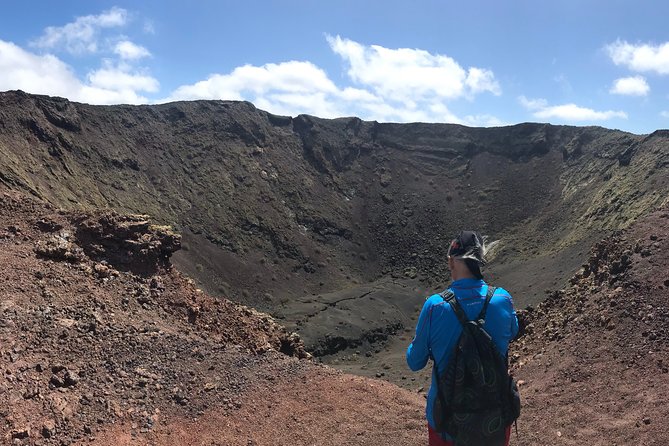 Volcano Trekking Tour (Timanfaya eruptions) - Starting at LZ-56 and getting on the trail
