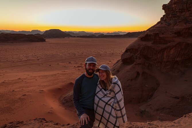 Wadi Rum: Explorer 5 Hour Jeep Tour PASS + Bedouin Tent + Meal - Red sand, canyons, and open-air stops