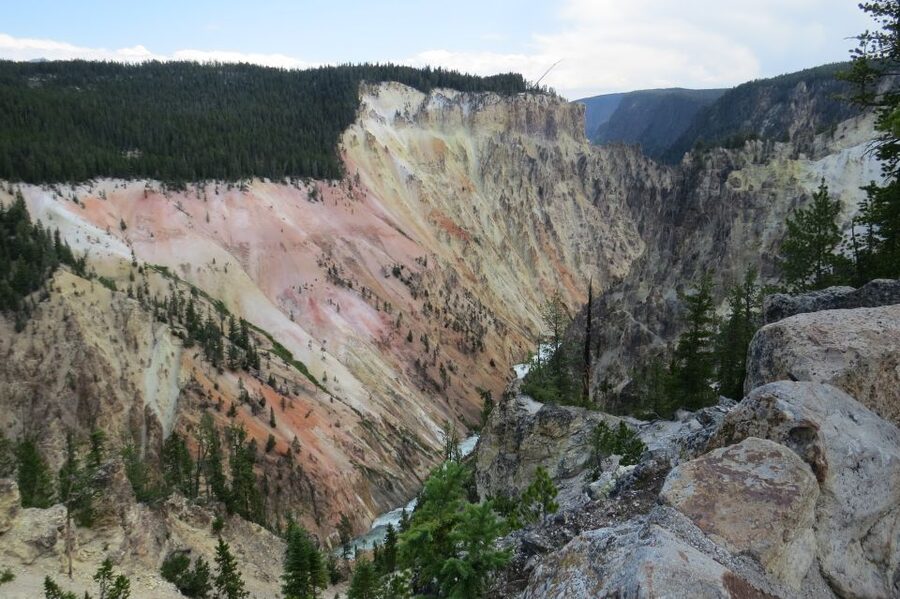 West Yellowstone: Yellowstone Day Tour Including Entry Fee - Grand Prismatic Spring and Fountain Paint Pots