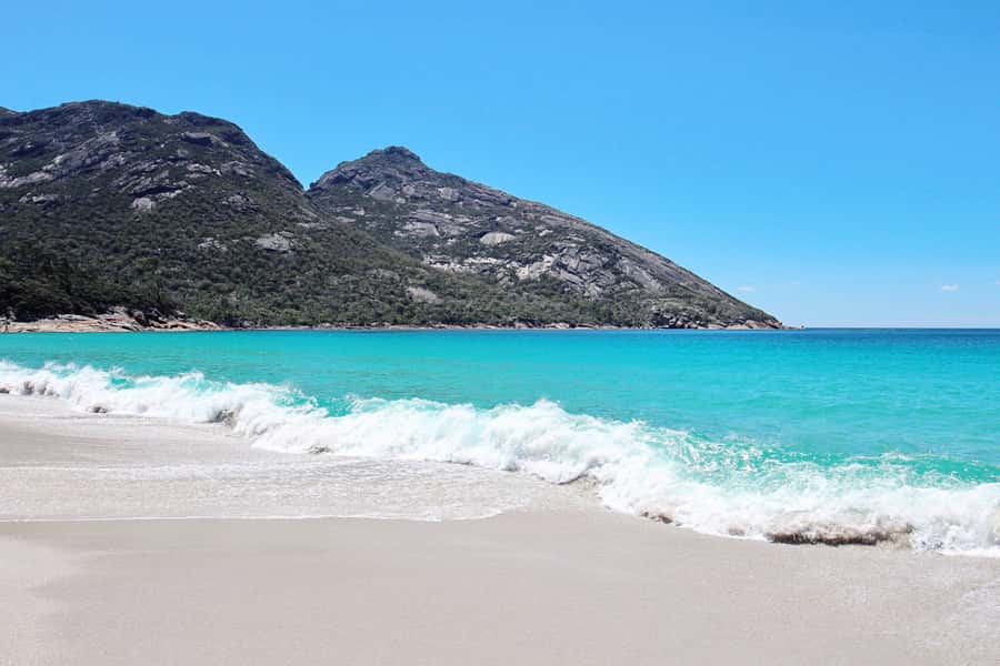 Wineglass Bay & Freycinet National Park Day Trip from Hobart - Wineglass Bay Lookout and the uphill test