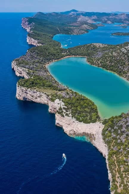 Zadar: Kornati Lojena sandy cove & Telašćica Nature Park - Levrnaka Island and the sandy water of Lojena Cove