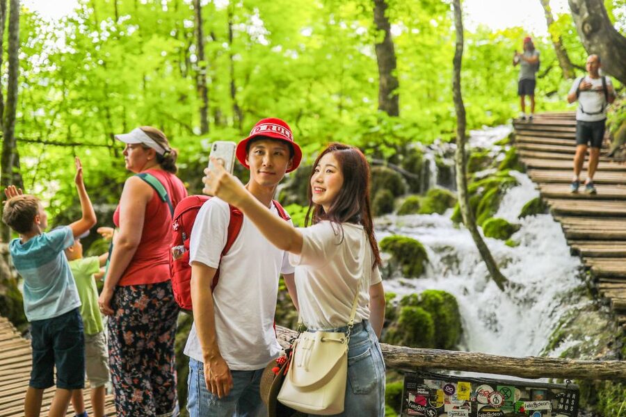 Zadar: Plitvice Lakes Full-Day Guided Tour with a Boat Ride - Should you book the Plitvice Lakes tour from Zadar?
