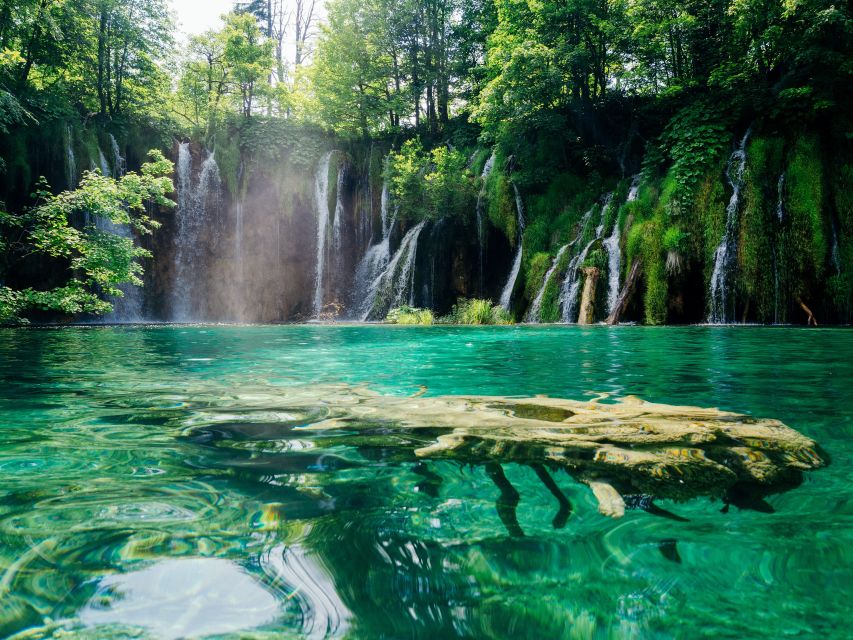 Zadar: Plitvice Lakes Guided Day Tour with Tickets - Key points at a glance
