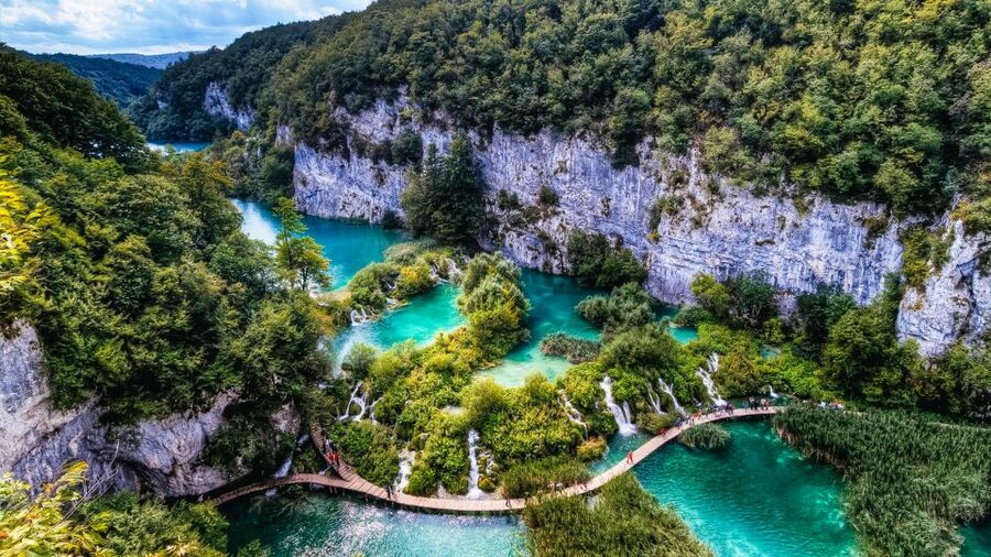 Zadar: Plitvice Lakes with Boat Ride and Zadar Old Town Tour - When to go and what to bring